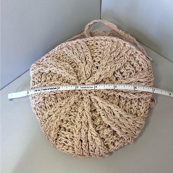 Straw type small boho style purse - Picture 2 of 3